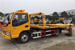 磴口哪里有拖车服务