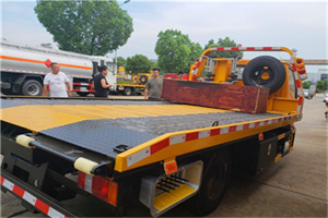 磴口附近拖车电话号码服务